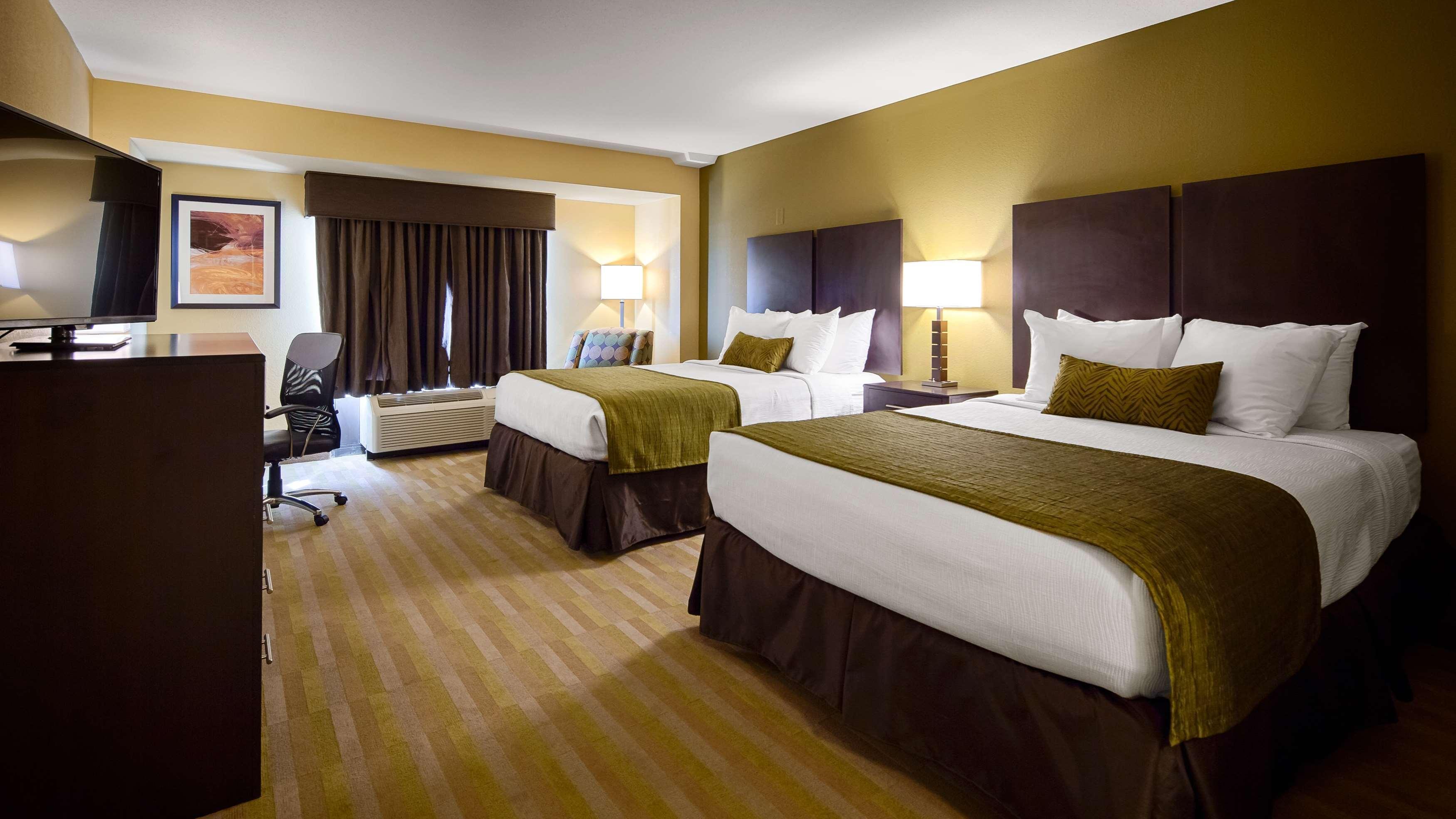 Best Western Plus Thornburg Inn & Suites Экстерьер фото