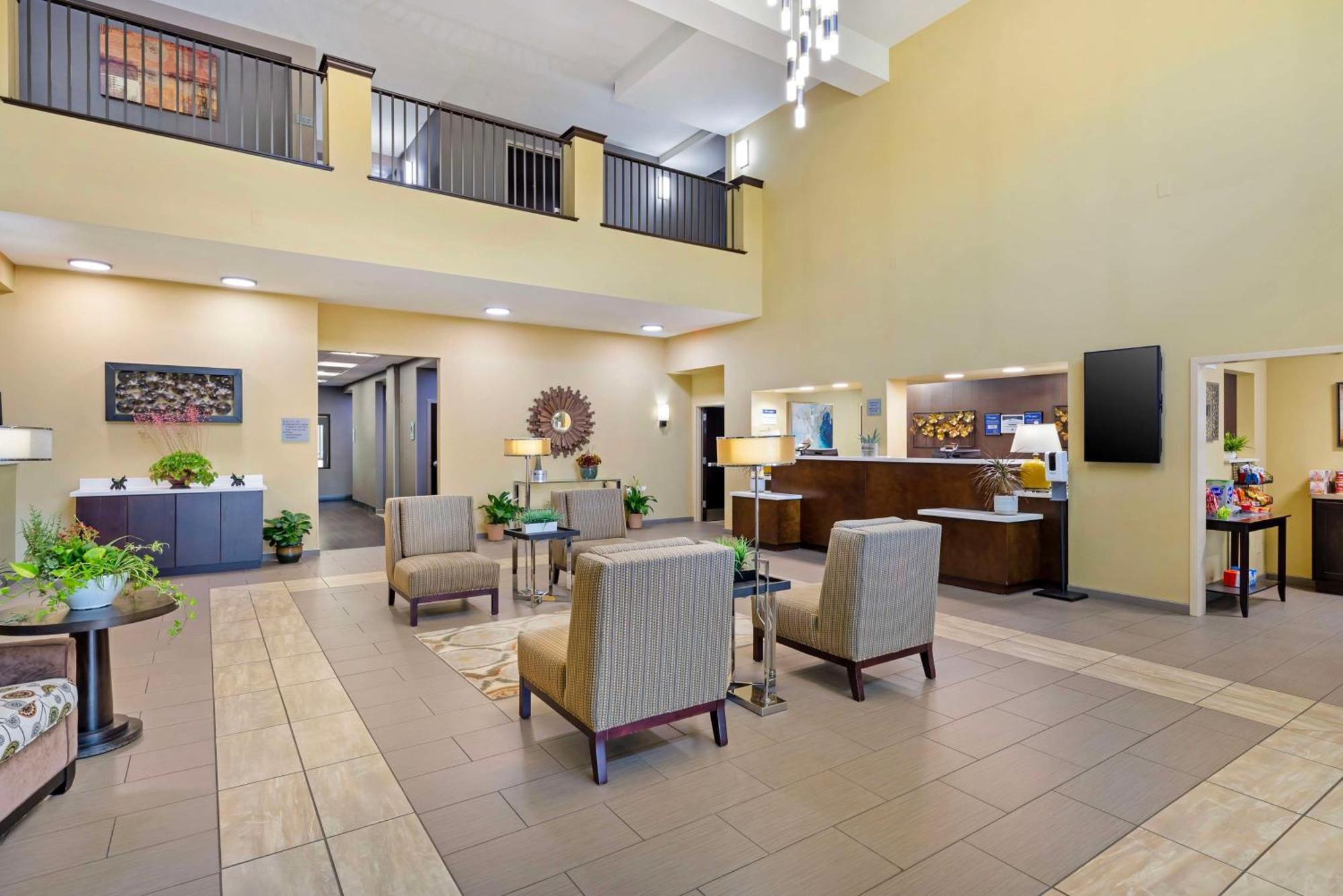Best Western Plus Thornburg Inn & Suites Экстерьер фото